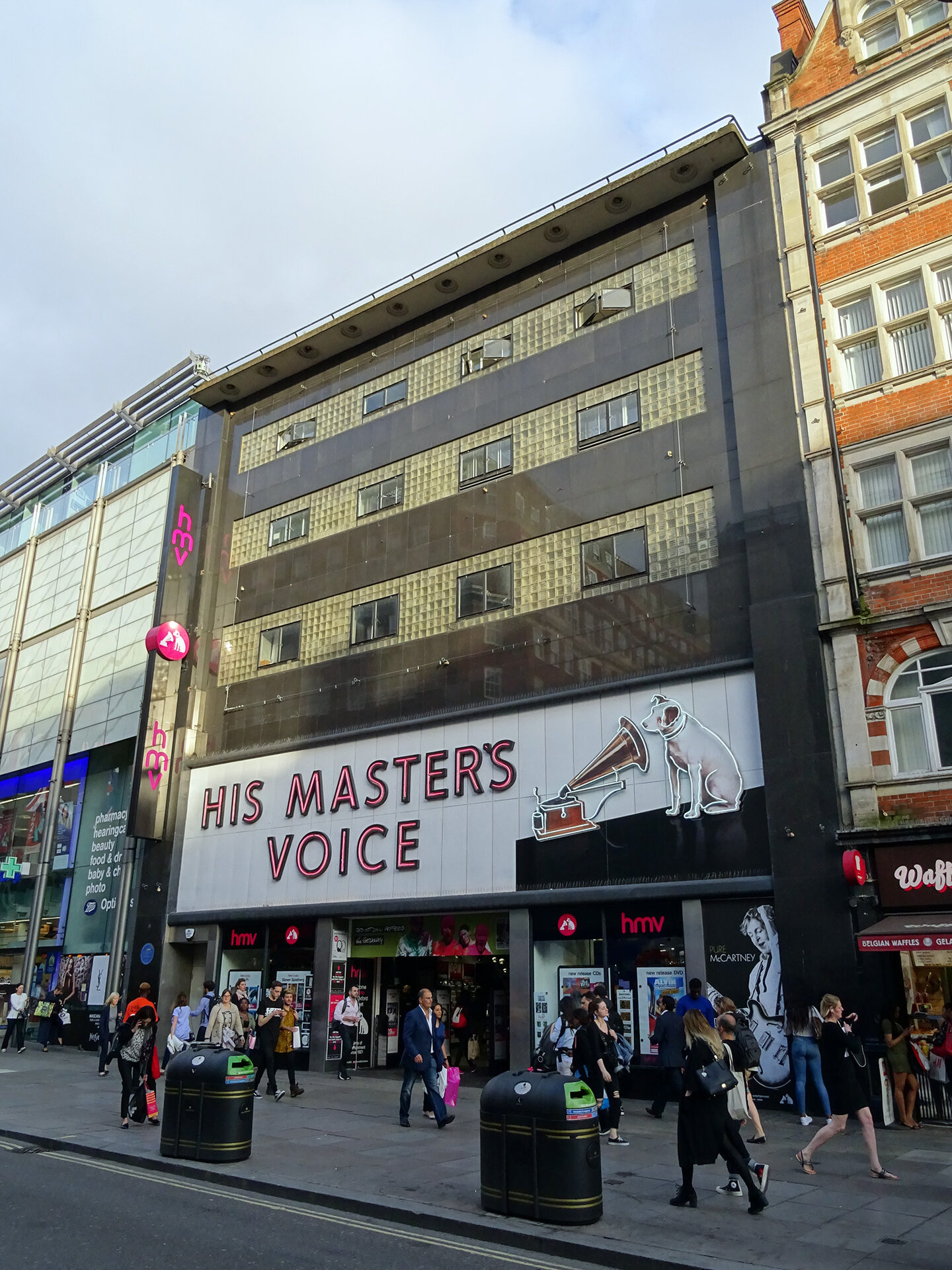 His_Masters_Voice_-_363_Oxford_Street_Mayfair_London_W1C_2JN.jpg